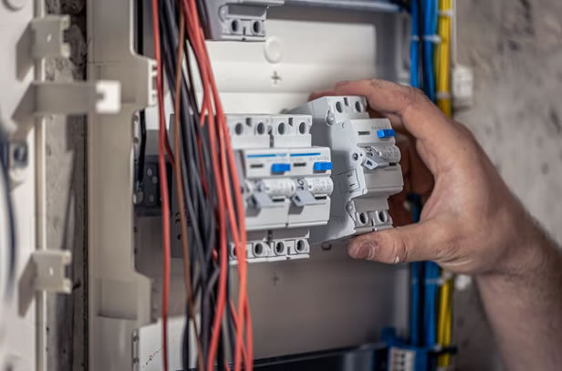 Instalación tableros eléctricos